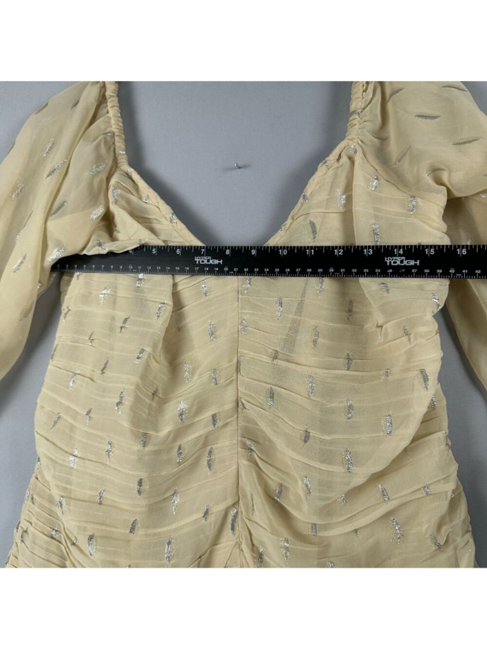 H&M Mini Dress Size Large Beige Ruched Metallic Chiffon V Neck Puff Sleeves - Picture 11 of 14